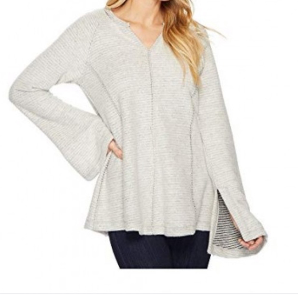HEATHER by Bordeaux Gatsby Blue Pullover